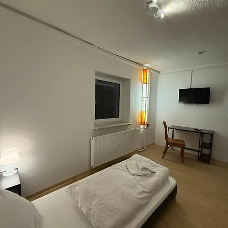 In 214egr 2 Schlafzimmer, Kueche, Bad Apartmán *